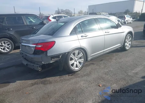 2013 Chrysler 200 Touring из США, поврежденный, VIN 1C3CCBBB1DN546432